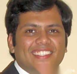 Docteur. Chandresh Sharma, [object Object]