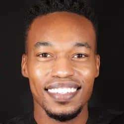 Tinashe Nhova, [object Object]