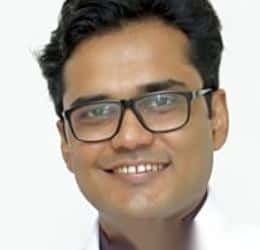 Docteur. Nikhil Agrawal, [object Object]