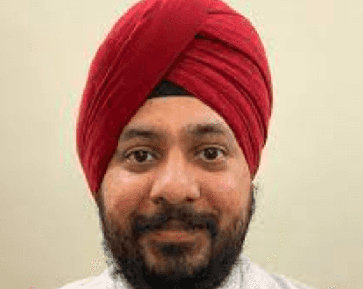 Docteur. Gaganjeet Singh Gujral, [object Object]
