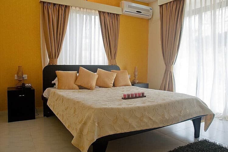 Deluxe Double room (Sharing)