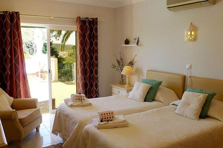 Suite de lit jumelle privée