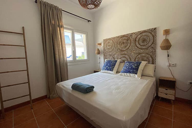Private Bedroom & Bathroom for 1 Person 