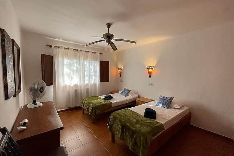 Twin sharing room na may en suite