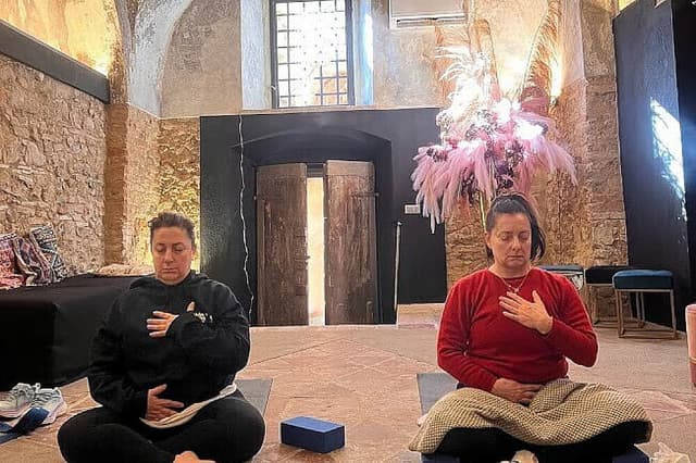 3 Day Relaxing Pranayama dan Yin Yoga Retreat, Tuscany, Itali