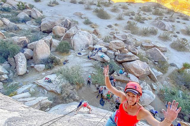 3 Yoga & Mendaki Hari Wanita di Taman Negara Joshua Tree CA, AS