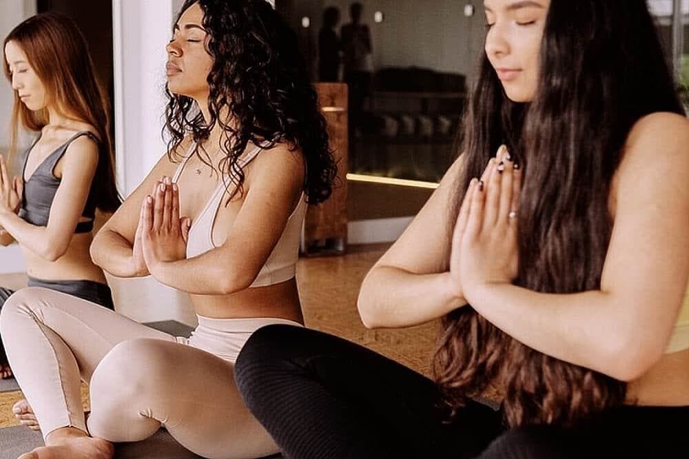 7 Retret Yoga & Pijat Revitalisasi Sehari di Lisbon, Portugal