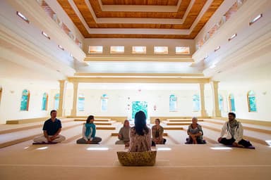3 Retret Meditasi Hari 'Kebahagiaan' (Akhir Pekan) di AS