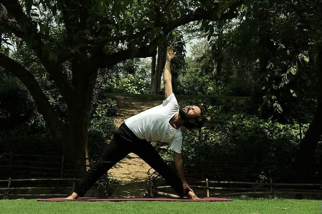 8 Hari Tujuh Perjalanan Chakra: Yoga, Meditasi & Breathwork di Goa