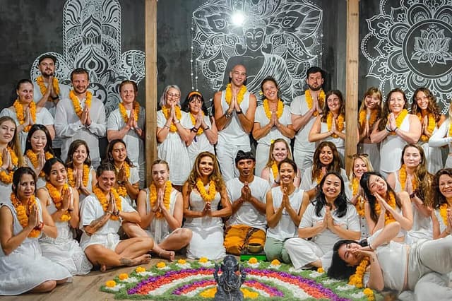 24 Latihan Guru Yoga Multi Gaya Hari 200 Jam di Ubud, Bali