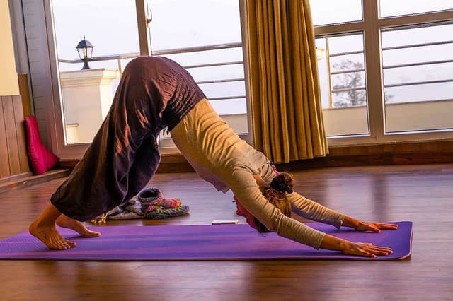 29 Retret Kebangkitan Spiritual Yoga & Meditasi Sehari di Nepal