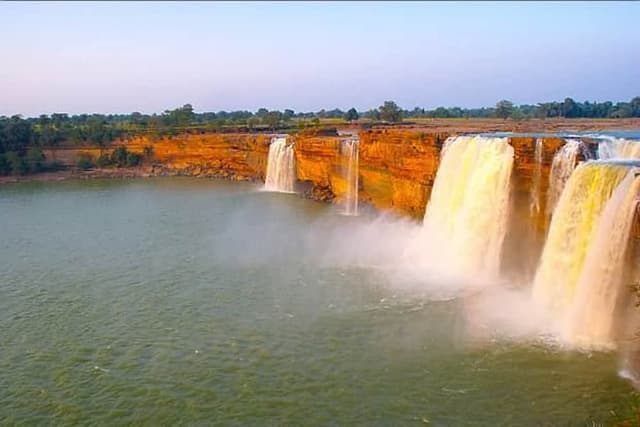 9 Araw Tigers, Waterfalls & Ayurveda Tour ng Exotic Central India