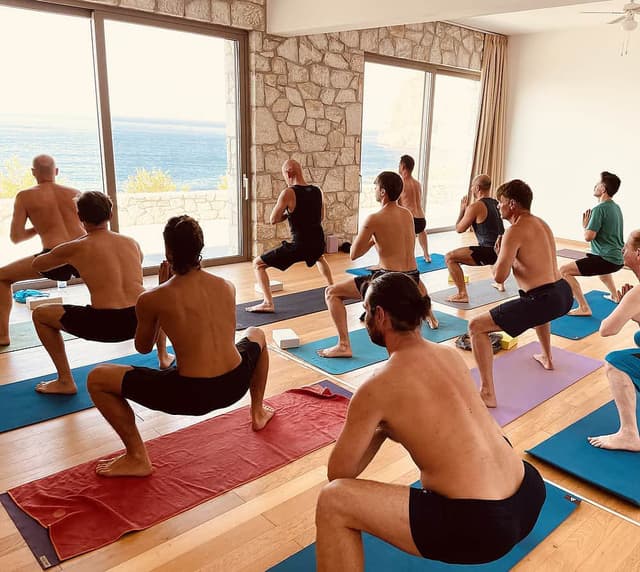 8 Journée de retraite spirituelle de yoga pour hommes en Crète, Grèce