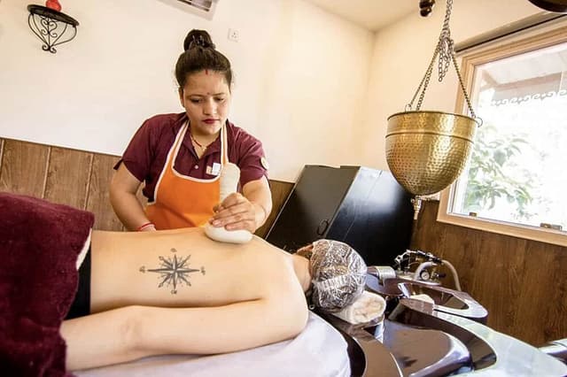 21 Araw na tunay na Ayurveda Panchakarma Retreat sa Kerala, India