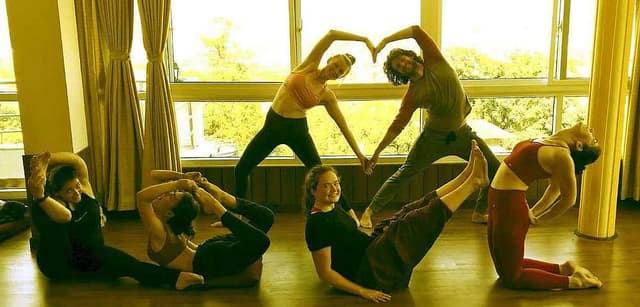29 Retret Kebangkitan Spiritual Yoga & Meditasi Sehari di Nepal