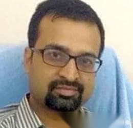 Docteur. Sushil Kumar Agarwala, [object Object]