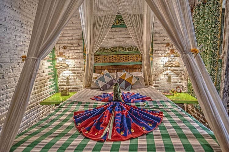 Chambre standard avec AC à l'hôtel Santhiku (1 PAX)