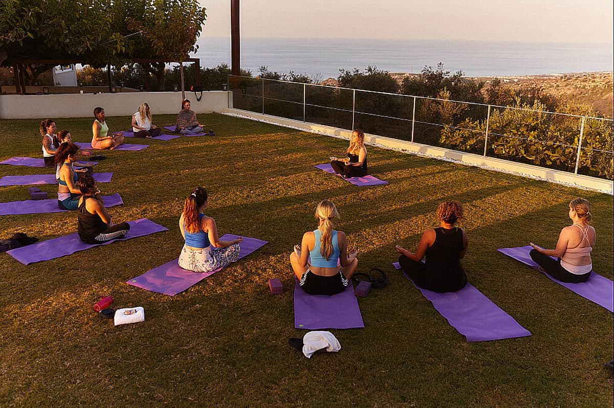 10 Journée de retraite bien-être - Yoga, entraînements et aventure en Crète