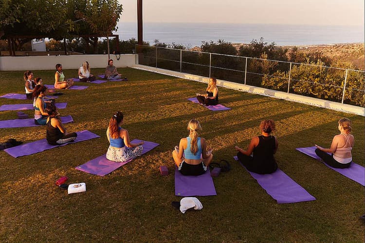 10 Journée de retraite bien-être - Yoga, entraînements et aventure en Crète