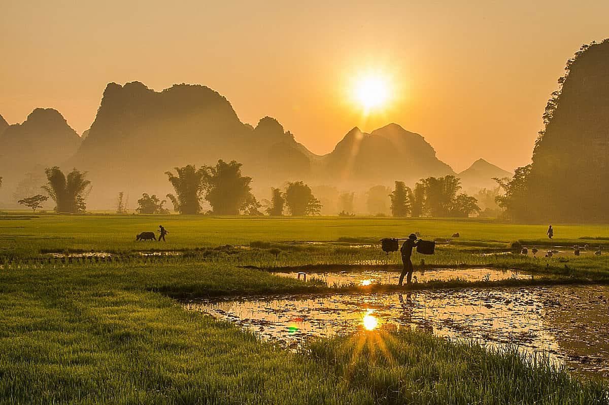9 Hari Santai & Bersantai - Perjalanan Pribadi yang Tenang ke Vietnam Utara