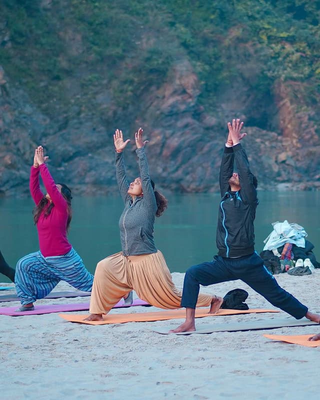 7 দিন রিফ্রেশিং জলপ্রপাত হাইকিং যোগব্যায়াম, ish ষিকেশ, ভারত