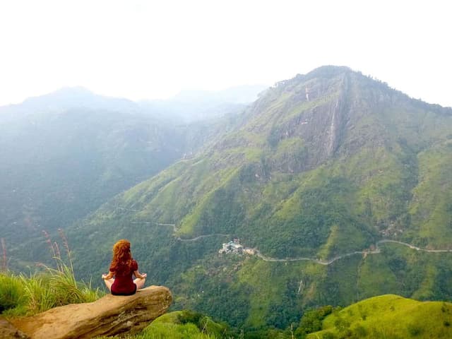 5 ቀን የሚያድስ Ayurveda Detox እና Yoga Retreat በሪሺኬሽ
