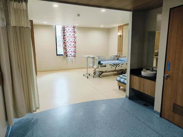 Apollo Hospital, Mumbai