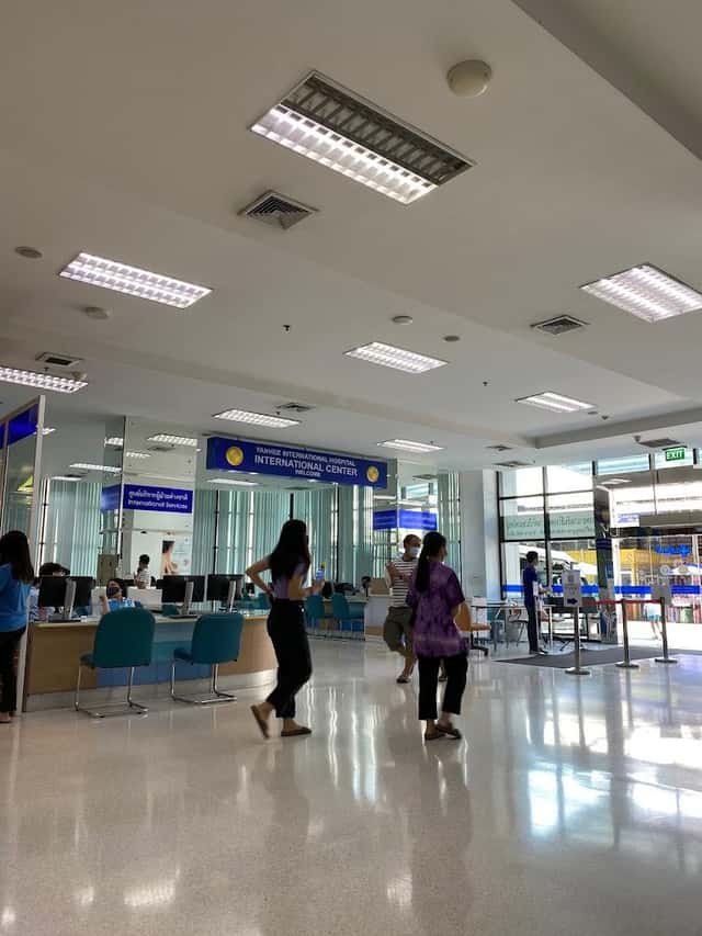 Yanhee International Hospital