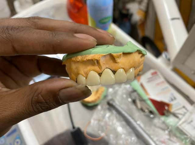 Isang Dental City