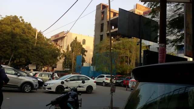 Kalra Hospital