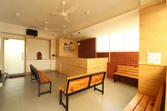 Sneh Women's Hospital And IVF Center